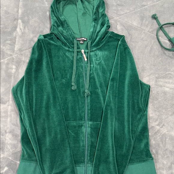 Fashion Nova Emerald Velour Track Set - Picture 2 of 4